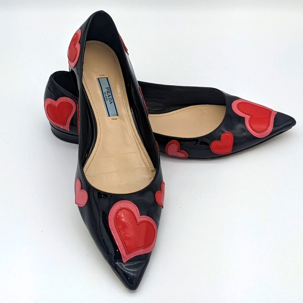 [sold] Prada Patent Leather Flats (Size 36.5)